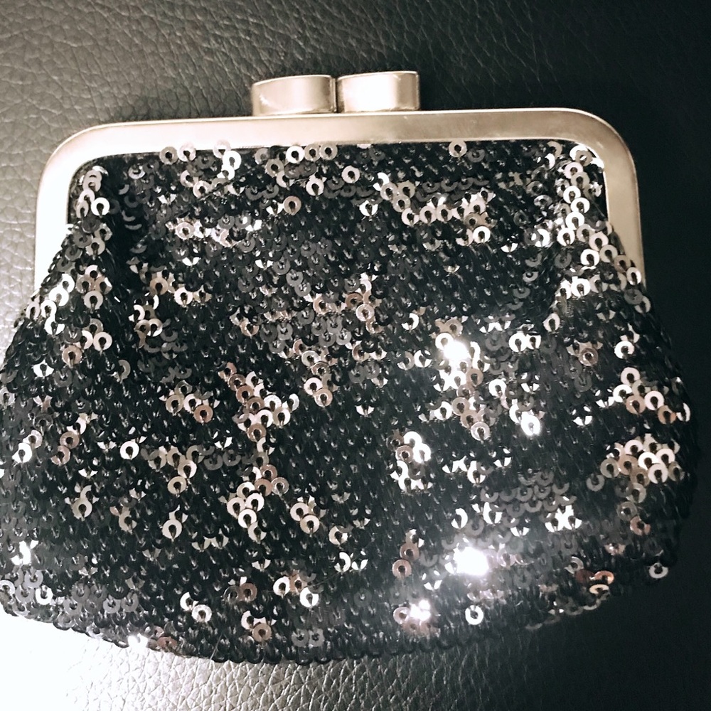 VICTORIA SECRET COIN PURSE